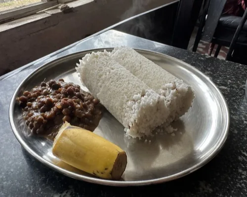 Puttu and kadala Kerala breakfast